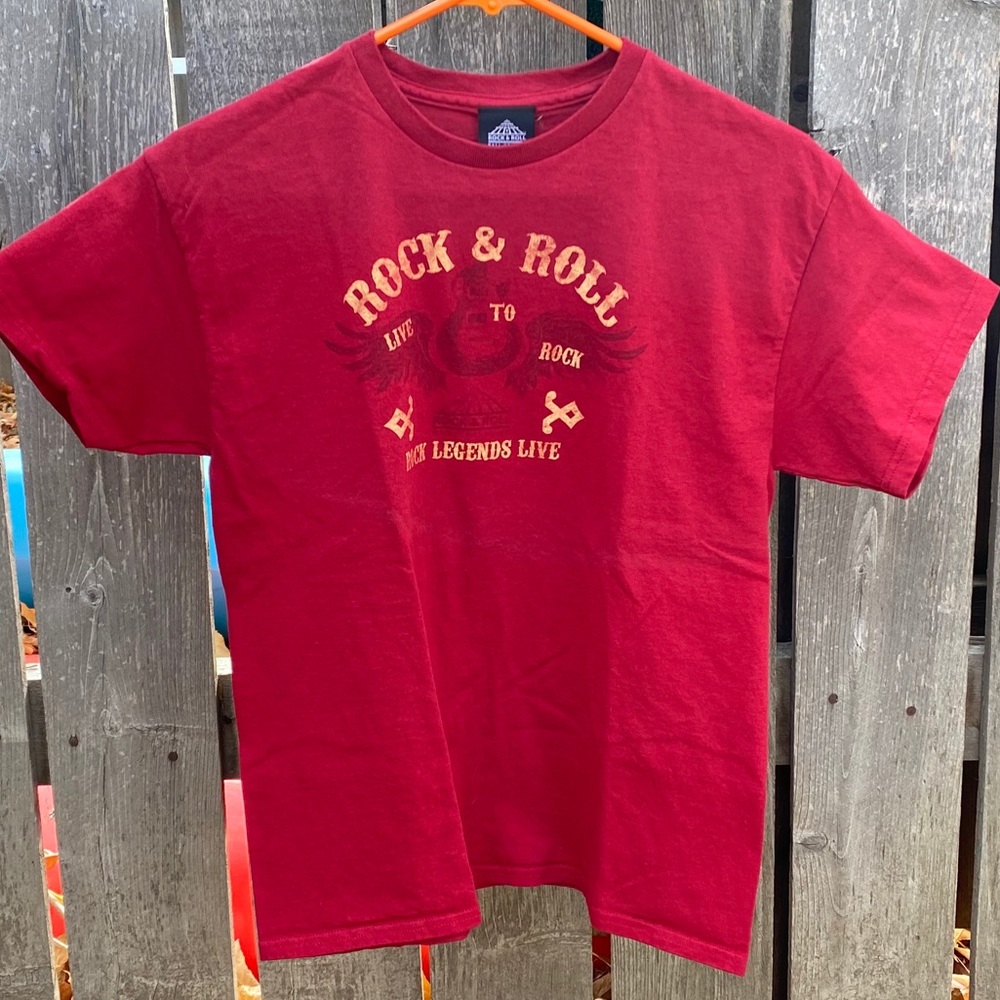 Rock & Roll Hall of Fame Short Sleeve Shirt XL Red/Yellow